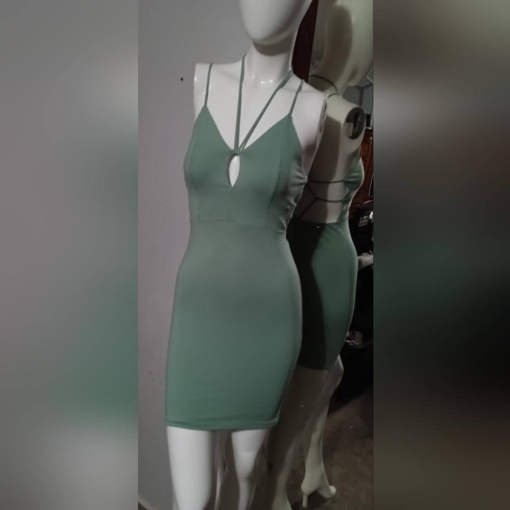 Elegant Green Sleeveless Dress